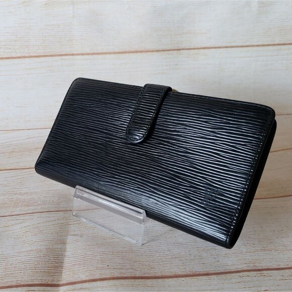 Louis Vuitton Epi Leather Bifold Long Wallet Black Luxury Designer - Picture 1 of 16